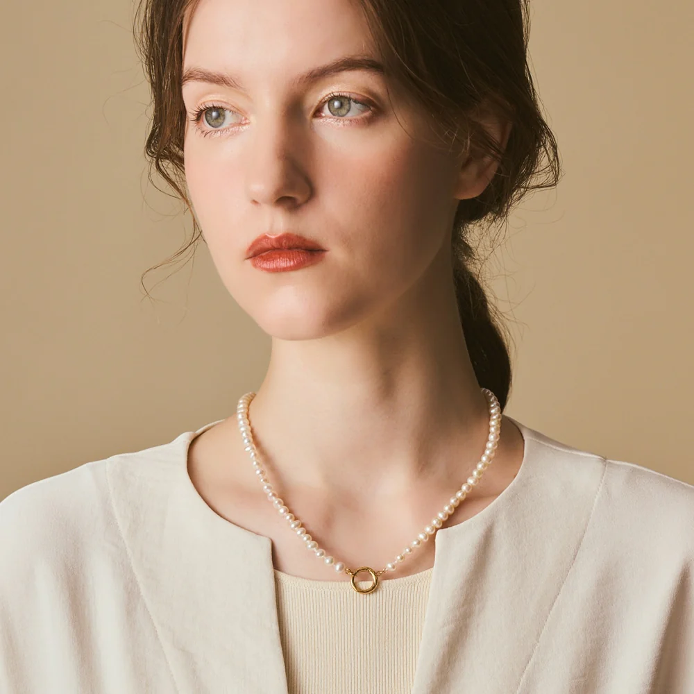 Gold Pearl Necklace - Image 4