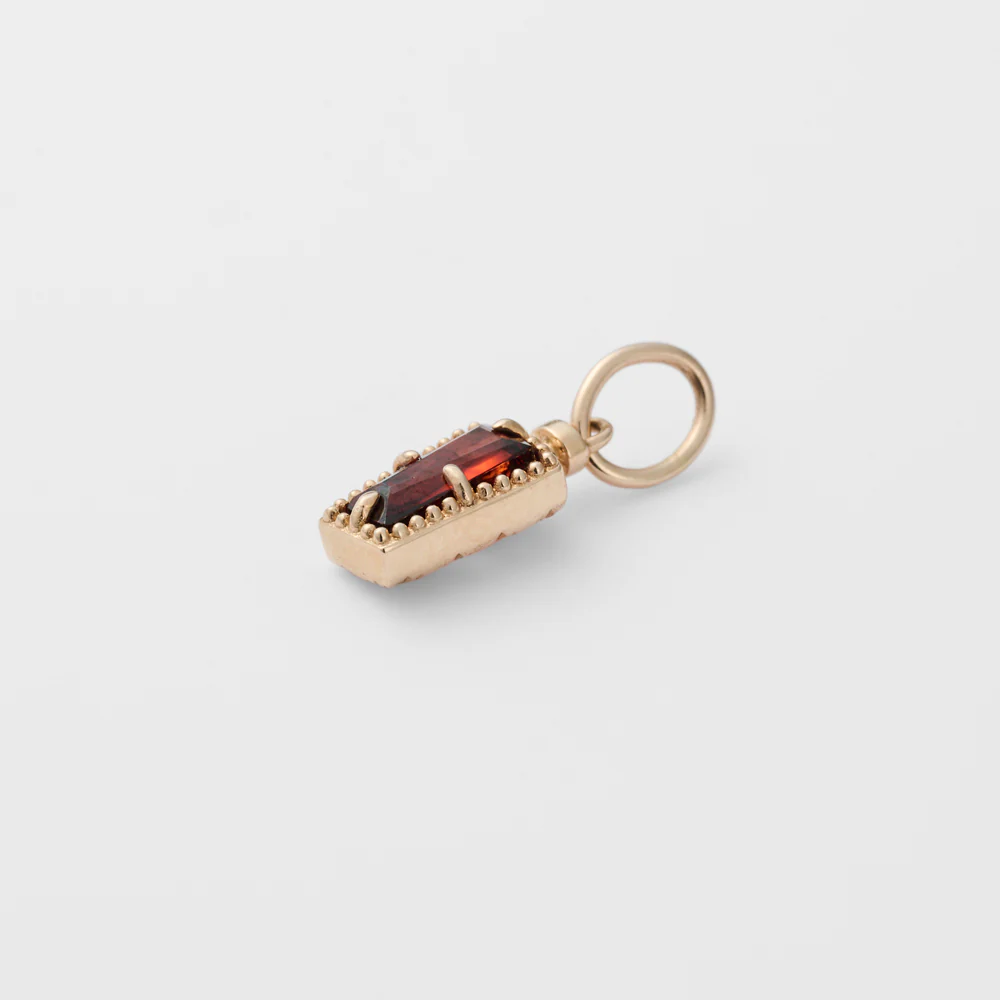 K5 Garnet Charm - Image 4
