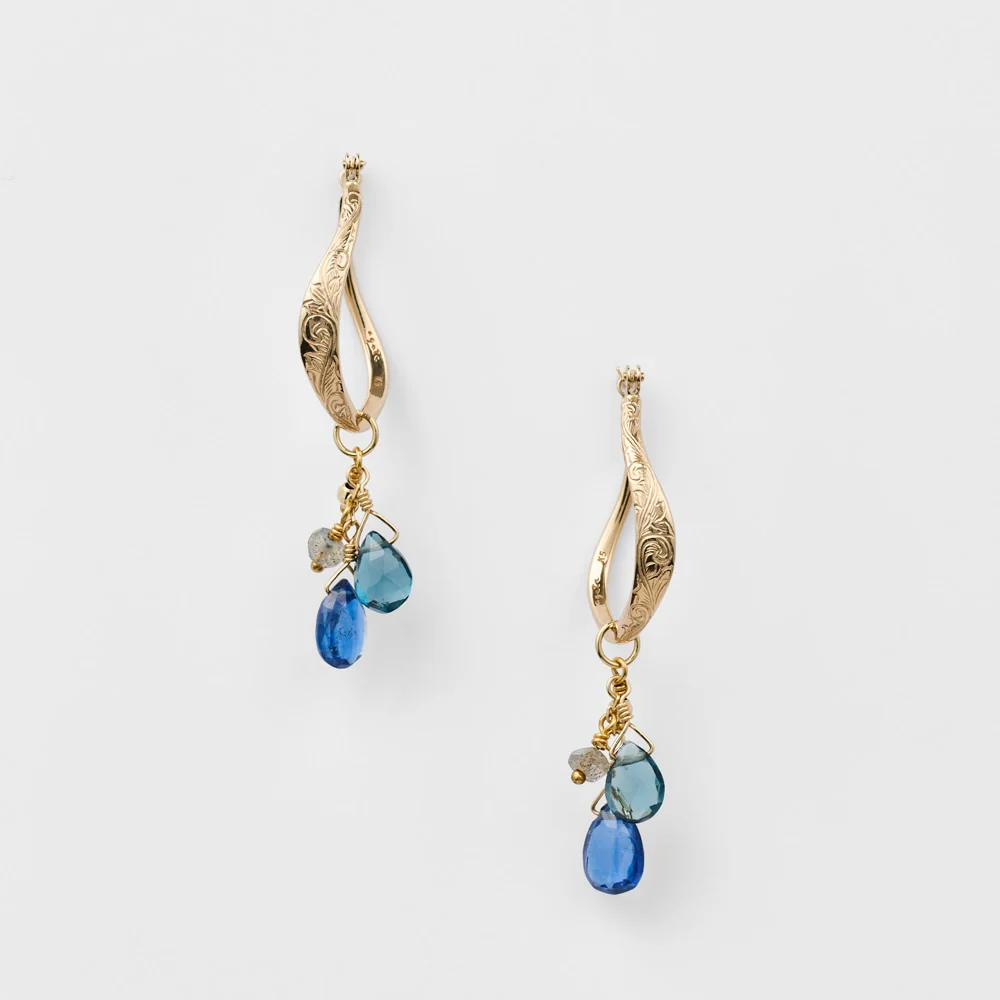K5 Curved Earrings - Image 3