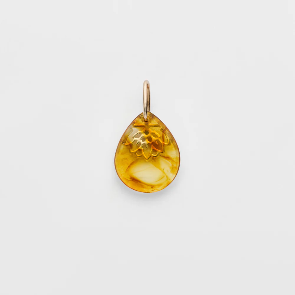 K5 Amber Charm - Image 2