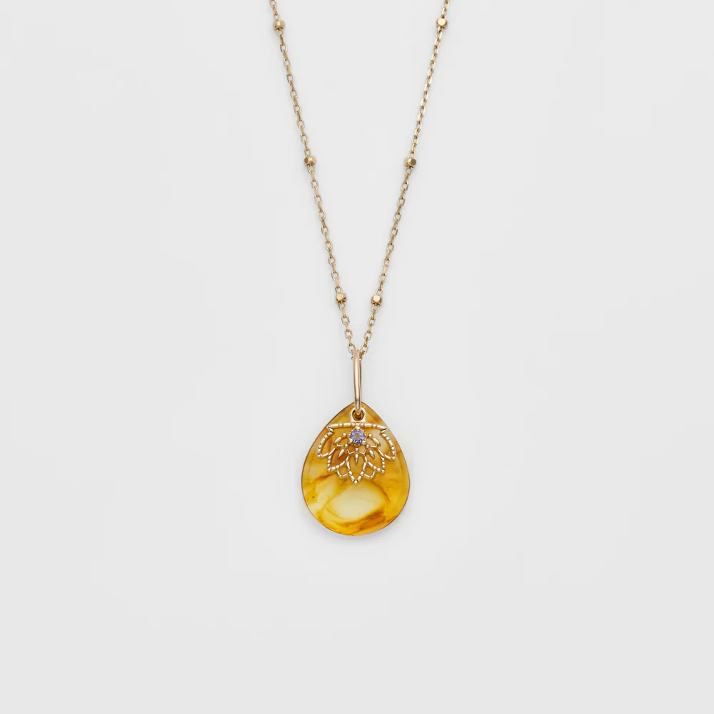 K5 Amber Charm - Image 3