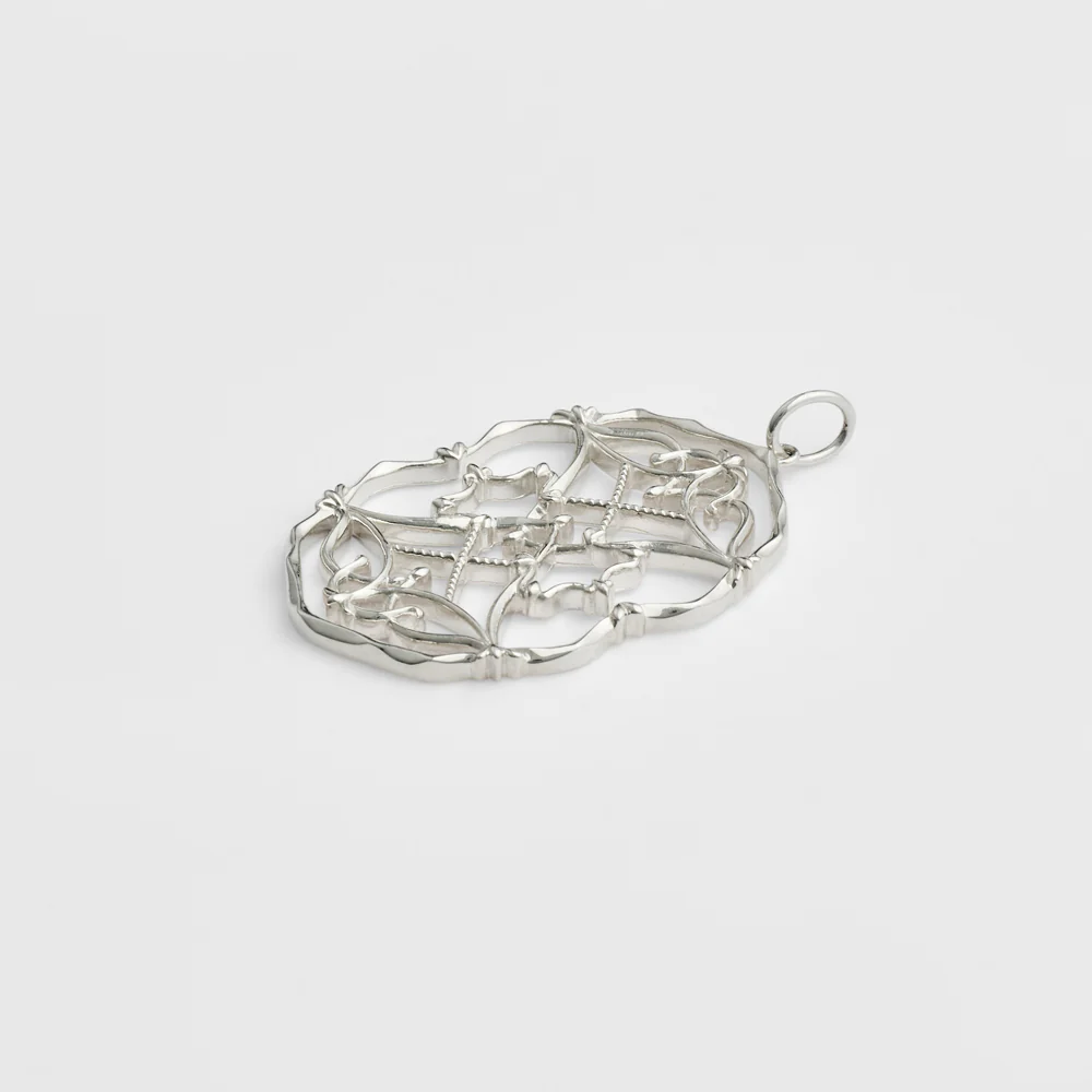Silver Charm - Image 4