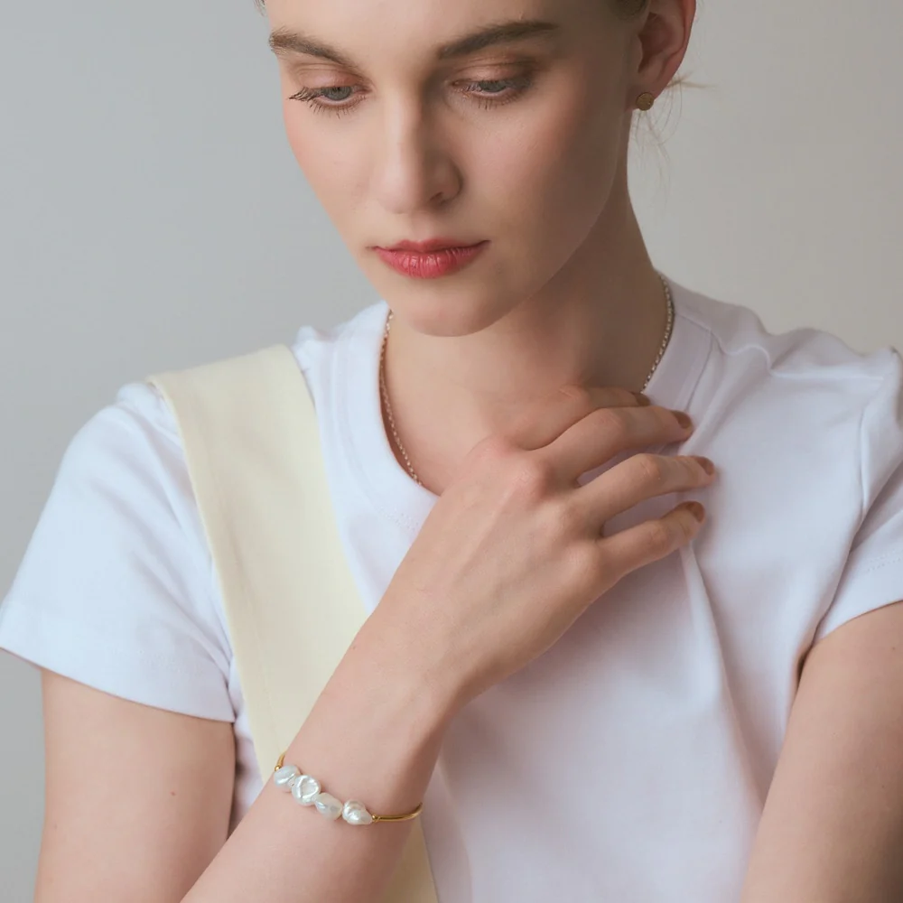 Gold Pearl Bracelet - Image 3