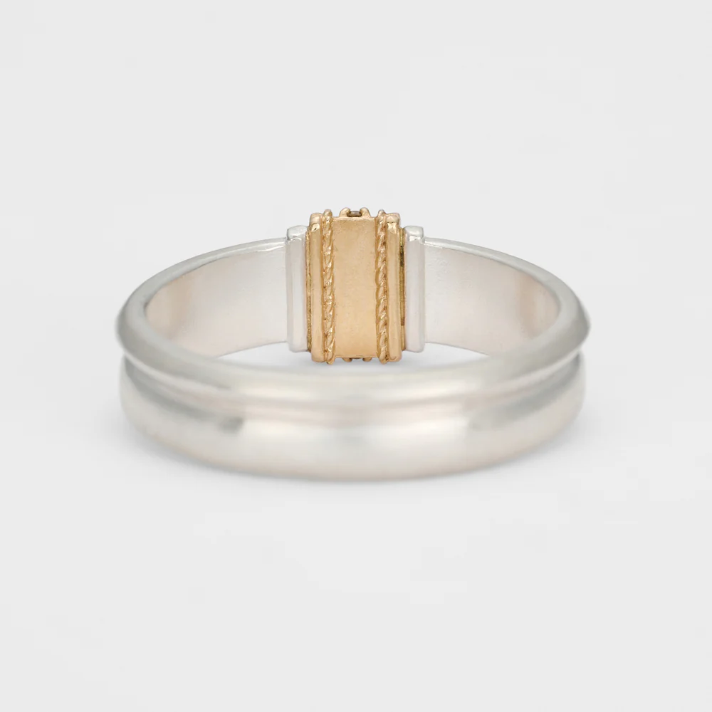 Silver/K10 Diamond Ring (L) - Image 3