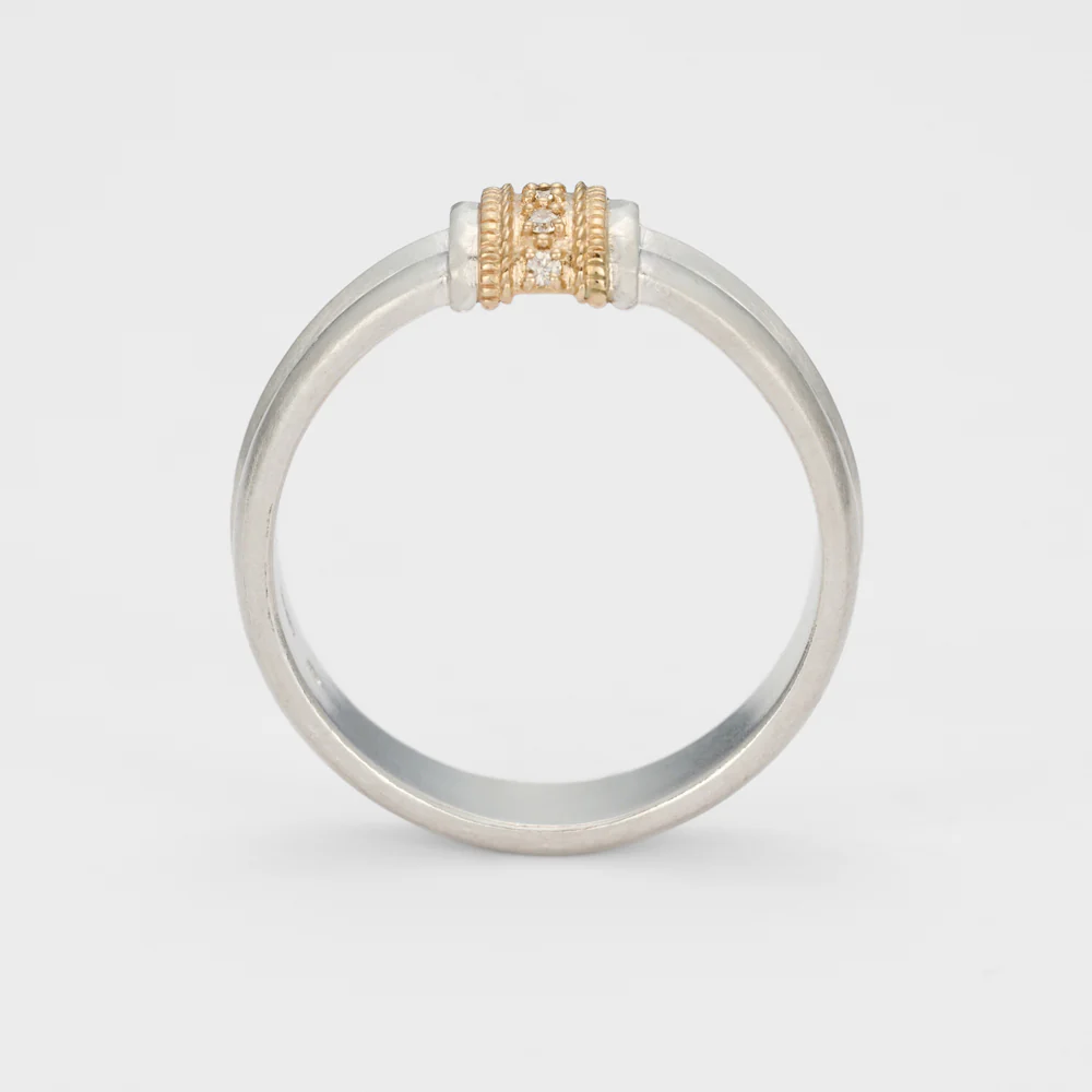 Silver/K10 Diamond Ring (L) - Image 4